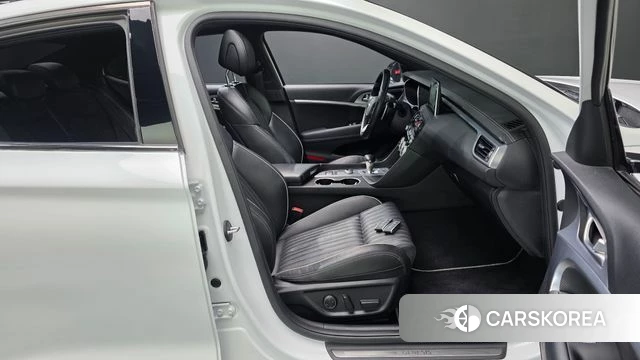 Genesis G70 id 4732544 из Кореи 18