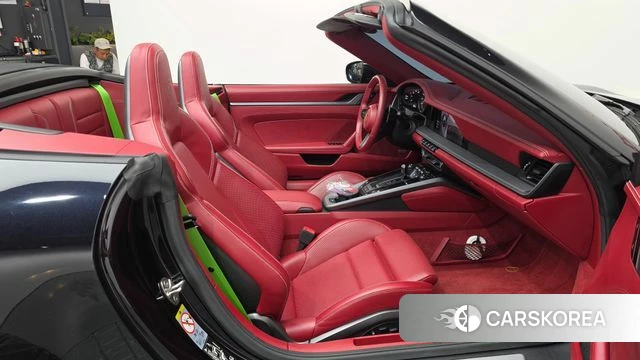 Porsche 911(992) id 4542479 из Кореи 18