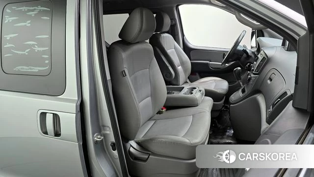 Hyundai The New Grand Starex id 4285601 из Кореи 18