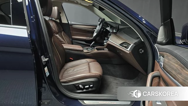 BMW 5 Series (G30) id 4250669 из Кореи 18