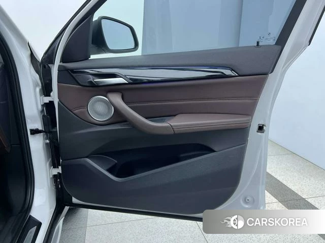 BMW X1 id 4257051 из Китая 18