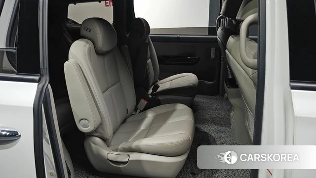 Kia The New Carnival id 4525476 из Кореи 18