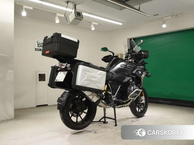 Проданный BMW R1250GS 2021 из Японии, фото 2