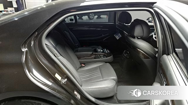 Genesis G90 id 4285563 из Кореи 18