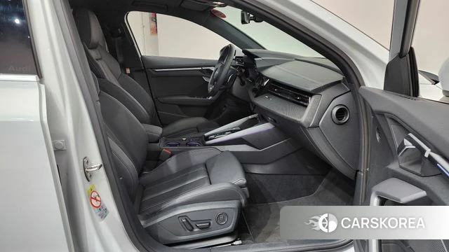 Audi A3 (8Y) id 4200863 из Кореи 18