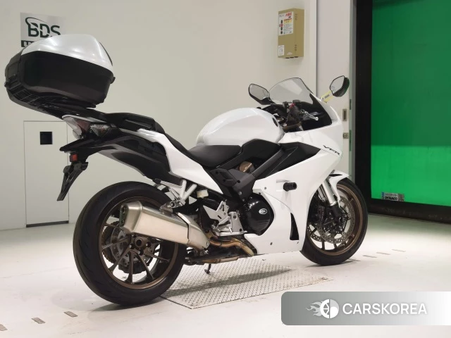 Проданный Honda VFR800F 2017 из Японии