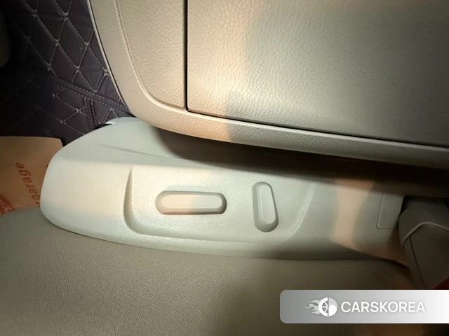 Buick GL8 id 4208325 из Китая 18