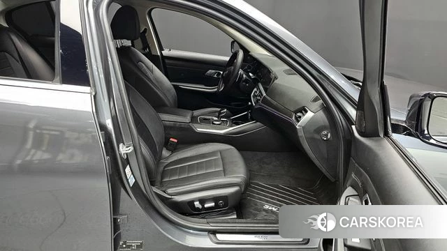 BMW 3 Series (G20) id 4310121 из Кореи 18