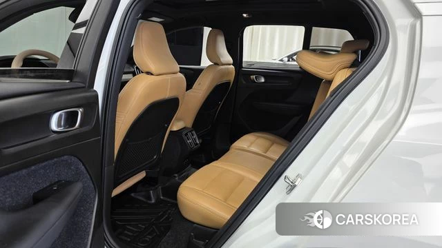 Volvo XC40 id 4519838 из Кореи 18