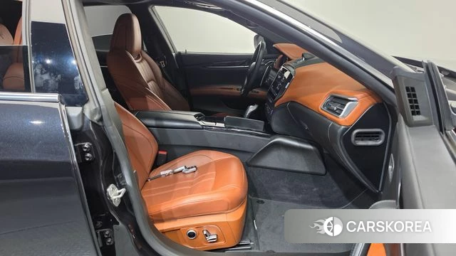 Maserati Ghibli id 4721304 из Кореи 18