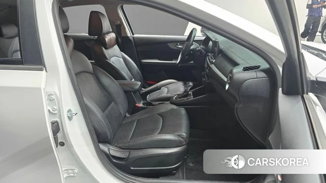 Kia Come New K3 id 4703080 из Кореи 18