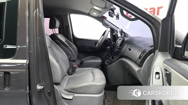 Hyundai The New Grand Starex id 4658185 из Кореи 18