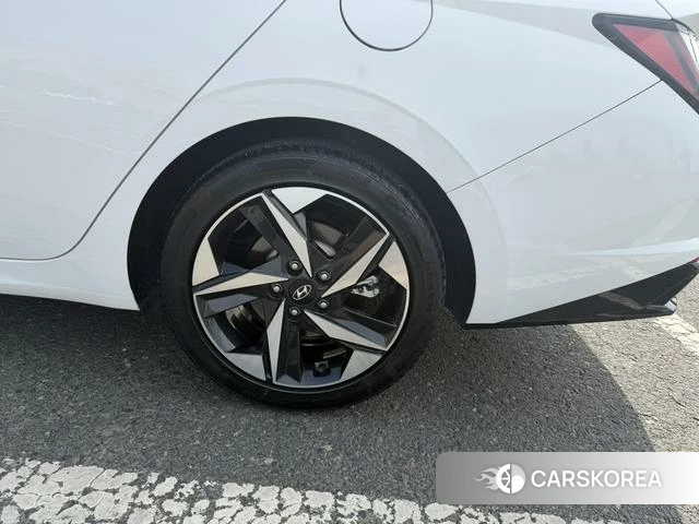 Hyundai Elantra id 4374657 из Китая 18