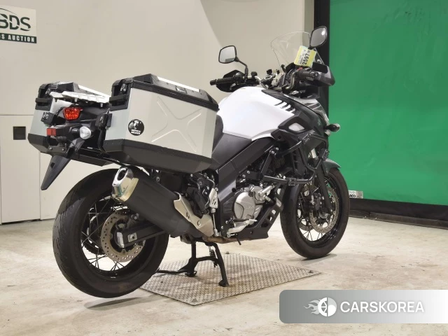 Проданный Suzuki V-STROM 650 XT 2017 из Японии