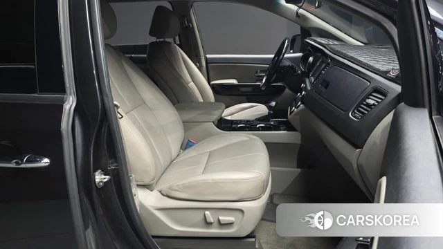 Kia The New Carnival id 4672346 из Кореи 18