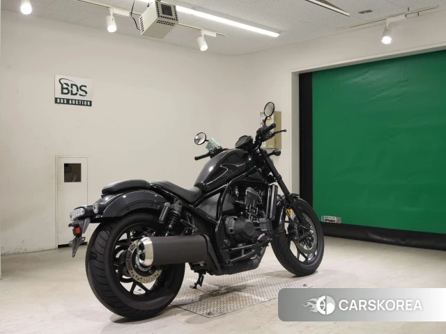 Проданный Honda REBEL 1100 DCT 2021 из Японии, фото 2