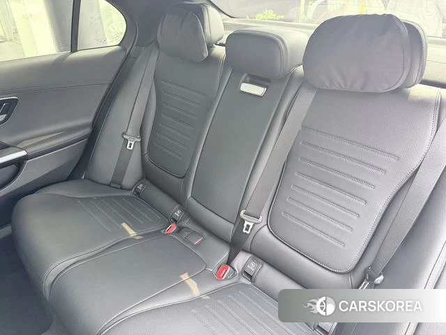 Mercedes-Benz Class C id 4279368 из Китая 18