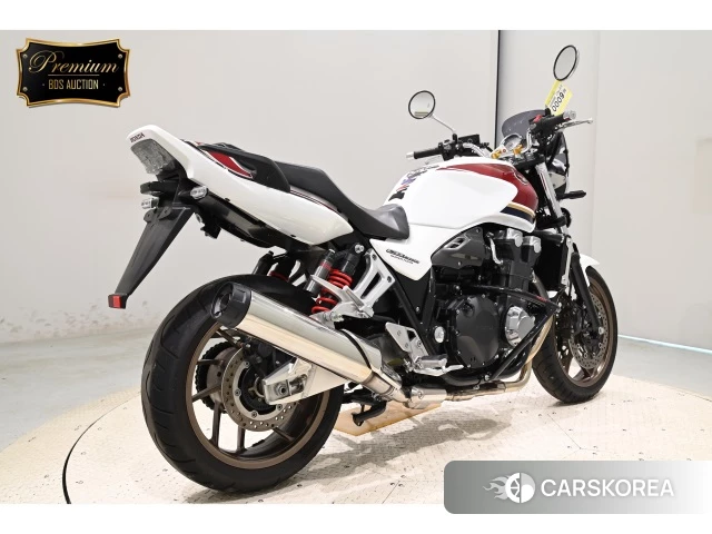 Проданный Honda CB1300SF 2020 из Японии, фото 2