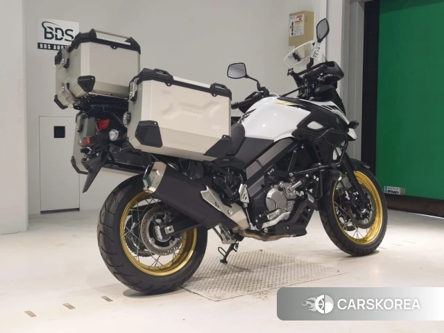 Проданный Suzuki V-STROM 650 XT 2023 из Японии