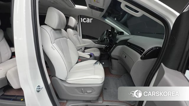Hyundai Staria id 4612393 из Кореи 18