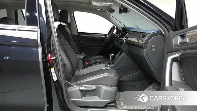 Volkswagen Tiguan Allspace id 4579217 из Кореи 18