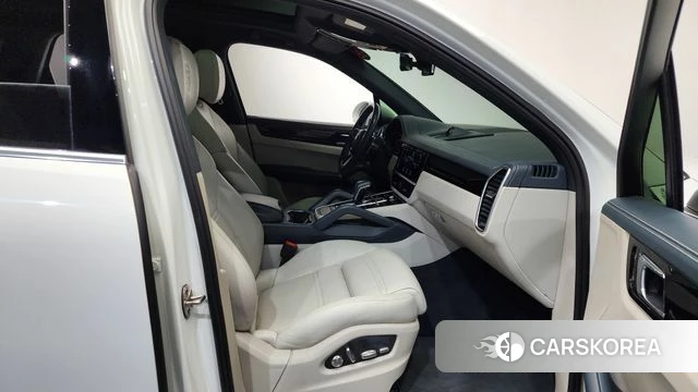 Porsche Cayenne (PO536) id 4196276 из Кореи 18