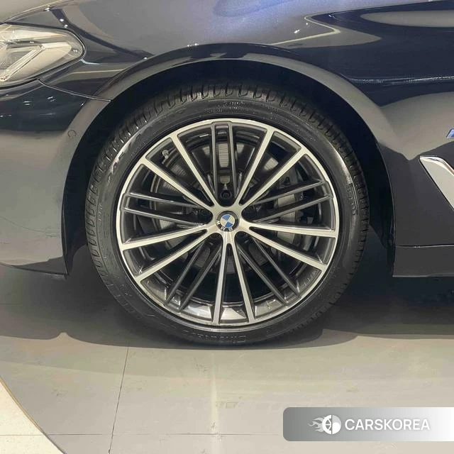 BMW 5 series id 4221599 из Китая 18