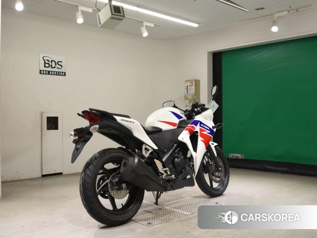 Проданный Honda CBR250R ABS 2013 из Японии, фото 2