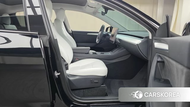 Tesla Model Y id 4506016 из Кореи 18