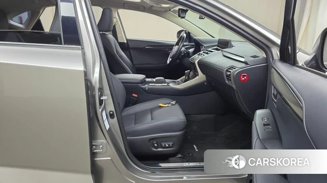 Lexus NX300h id 4764426 из Кореи 18