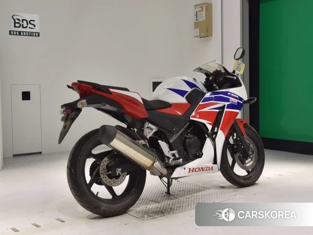 Проданный Honda CBR250R 2015 из Японии, фото 2