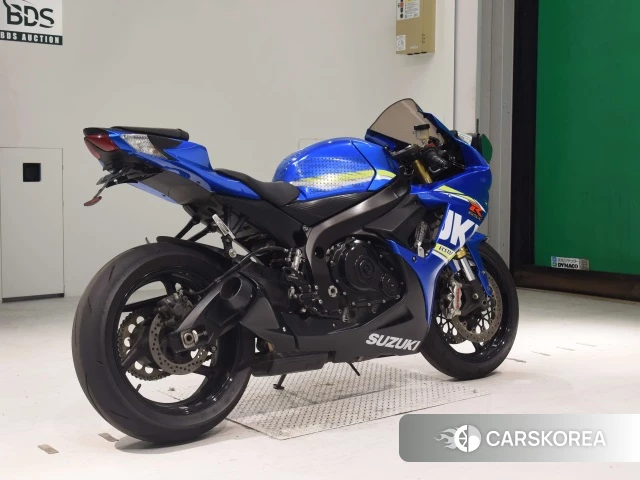 Проданный Suzuki GSX-R750 2015 из Японии, фото 2