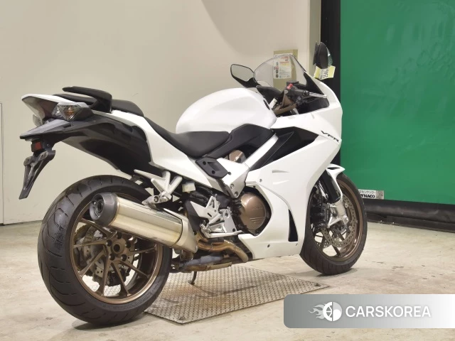 Проданный Honda VFR800F 2016 из Японии