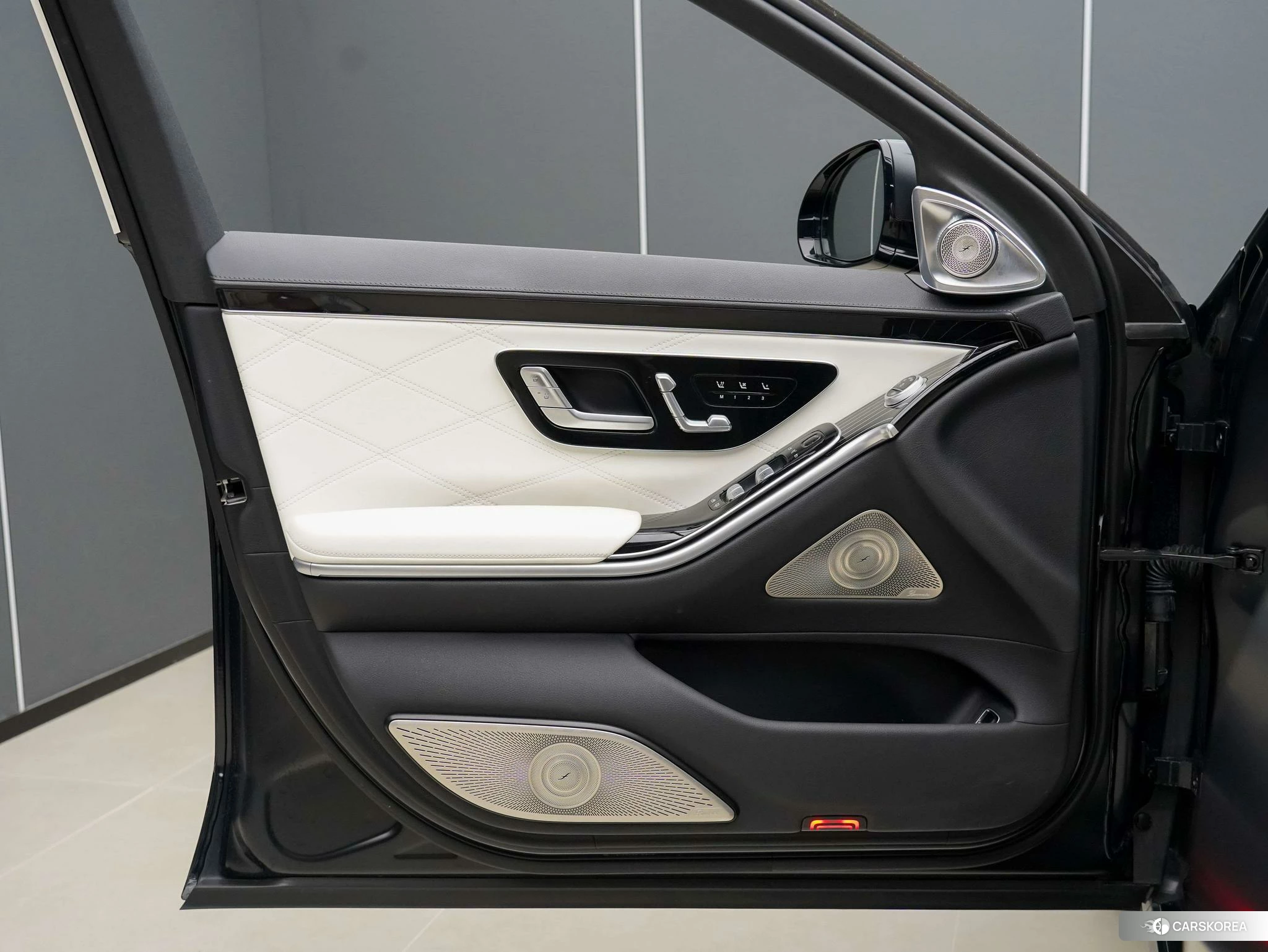 Mercedes-Benz Maybach S-class id 4452776 из Китая 18