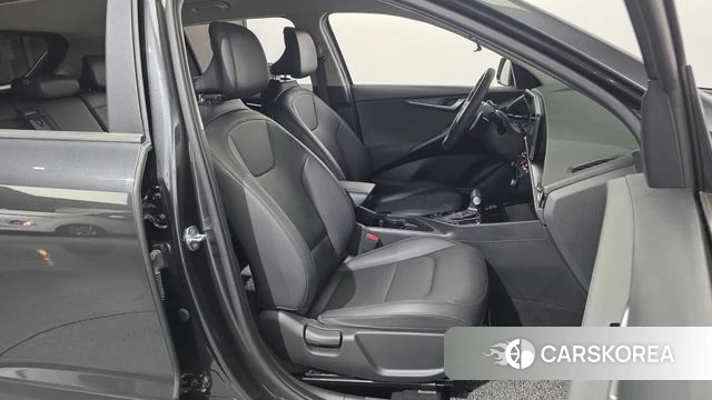 Kia Di Ol Nu Niro id 4763905 из Кореи 18
