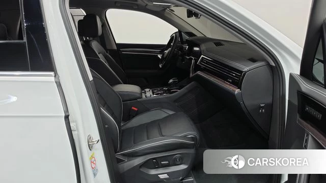 Volkswagen Touareg 3rd generation id 4897959 из Кореи 18