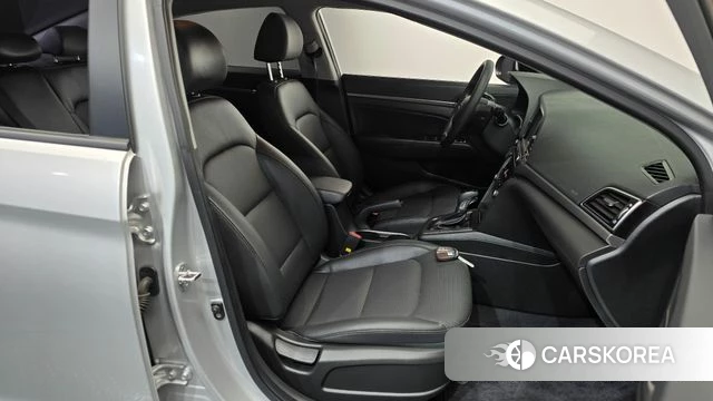 Hyundai Avante AD id 4417470 из Кореи 18