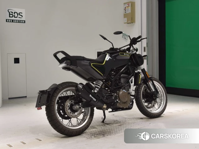 Проданный Husqvarna SVARTPILEN 401 2019 из Японии, фото 2