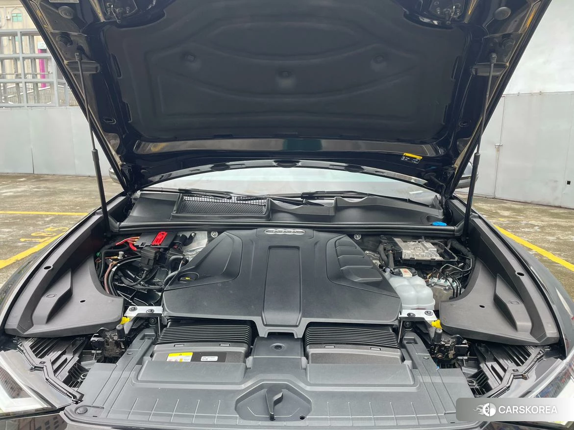 Audi Q8 id 4455080 из Китая 18