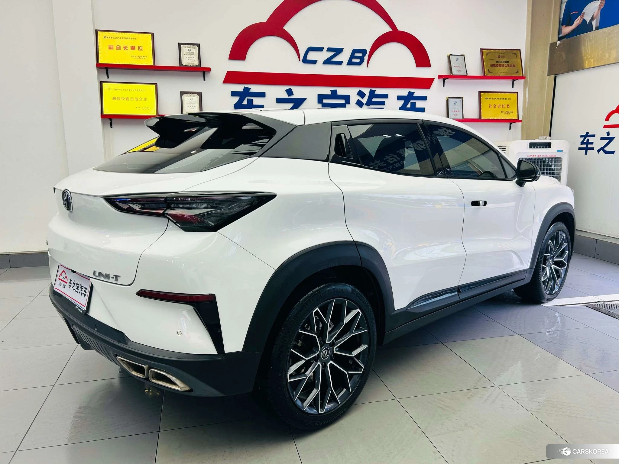 Chang'an UNI-T id 4479822 из Китая 18