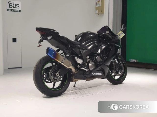 Проданный Kawasaki ZX-6R NINJA ABS 2019 из Японии, фото 2