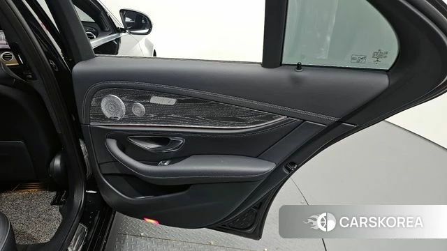 Mercedes-Benz E-Class W213 id 4389651 из Кореи 18