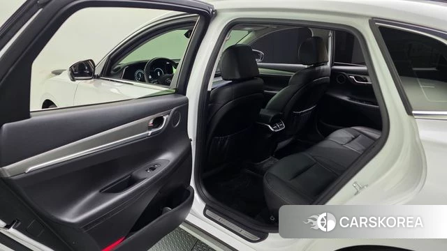 Hyundai The New Grandeur IG Hybrid id 4303575 из Кореи 18