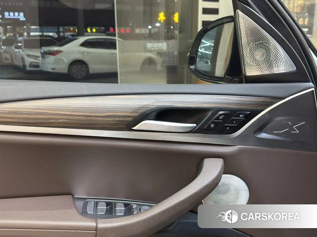 BMW X3 id 4221058 из Китая 18