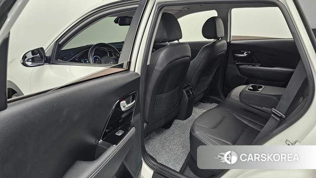 Kia Niro EV id 4376699 из Кореи 18