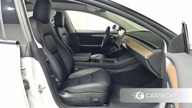 Tesla Model 3 id 4682612 из Кореи 18