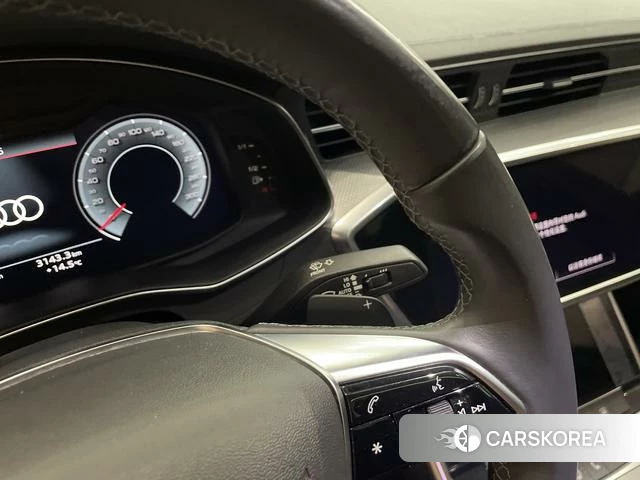 Audi A6L id 4333278 из Китая 18