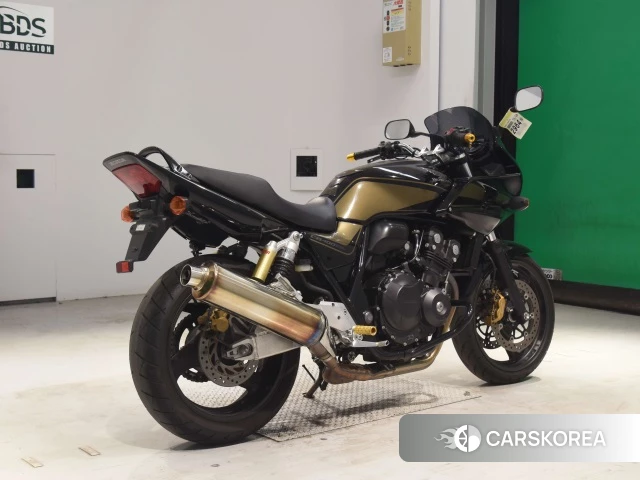 Проданный Honda CB400SF BOLDOR 2012 из Японии, фото 2