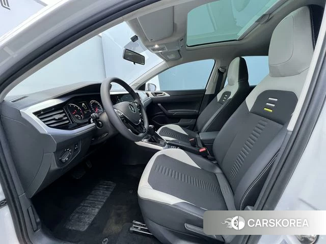 Volkswagen Polo id 4256476 из Китая 18