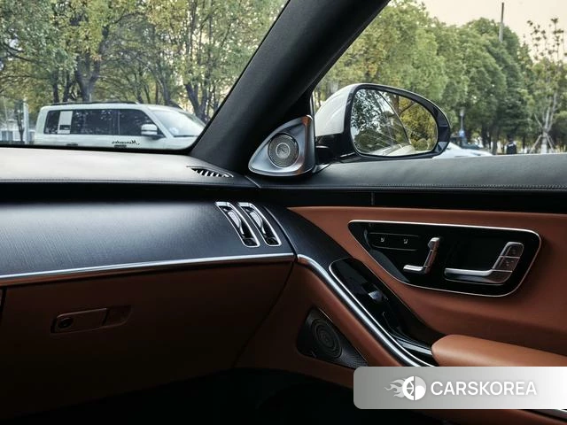 Mercedes-Benz S-class id 4265456 из Китая 18